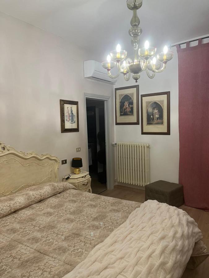 Affittacamere Il Piccolo Borgo Фолиньо Екстериор снимка